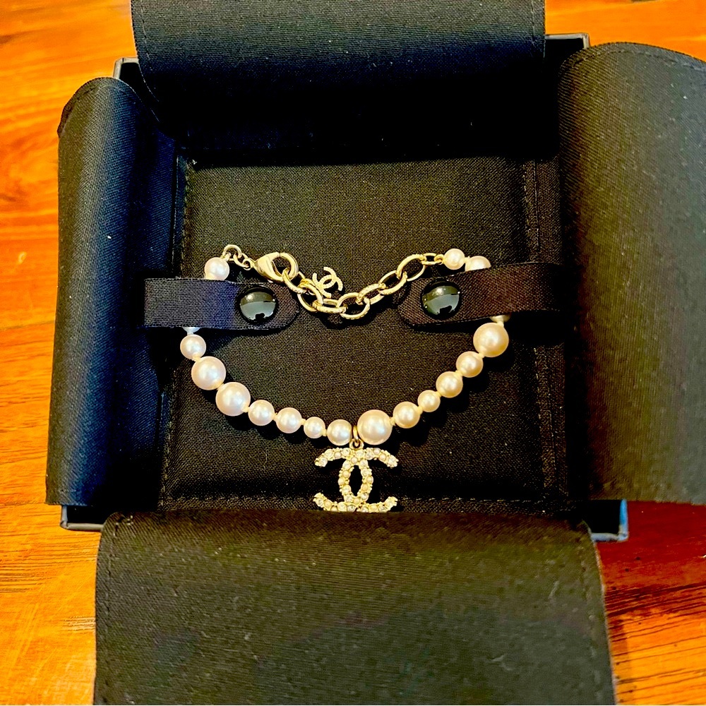 🤍CHANEL CC Pearl & Crystal 20B Bracelet🤍